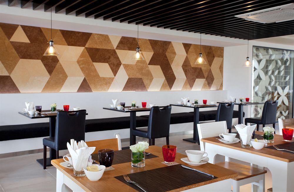 Novotel Living Saigon South Cidade de Ho Chi Minh Exterior foto