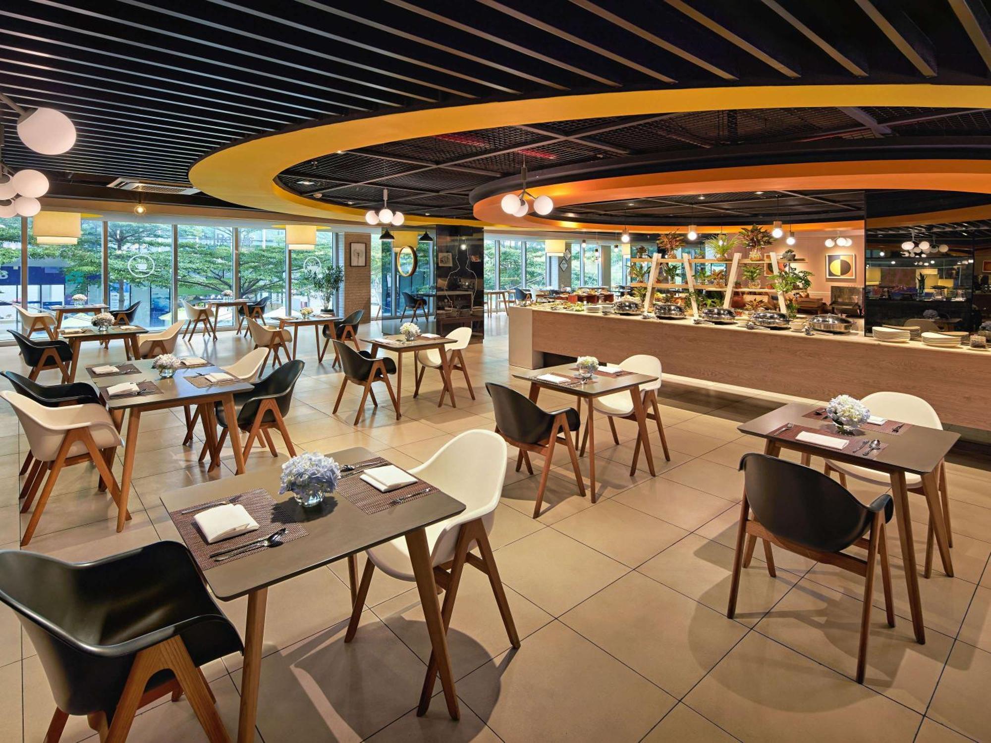 Novotel Living Saigon South Cidade de Ho Chi Minh Exterior foto